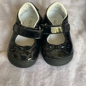 Stride rite Baby black Mary Janes.